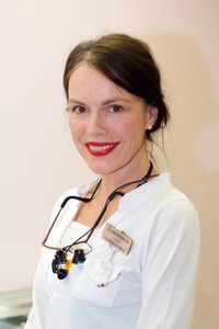 Dr. Annika Toimla | Dentist